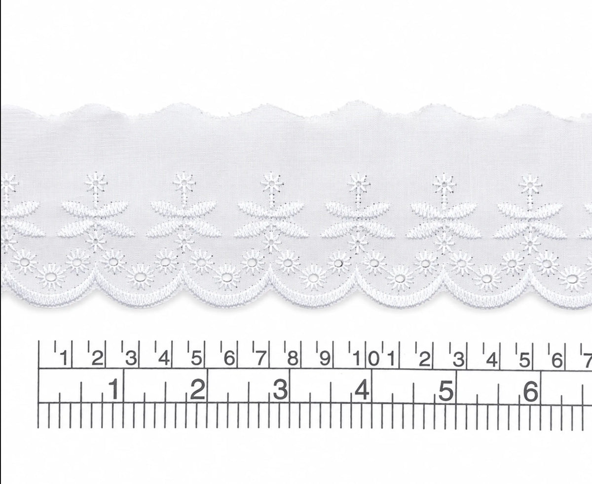 Broderie blanco  6.5 cm paquete de 150 yardas BP4