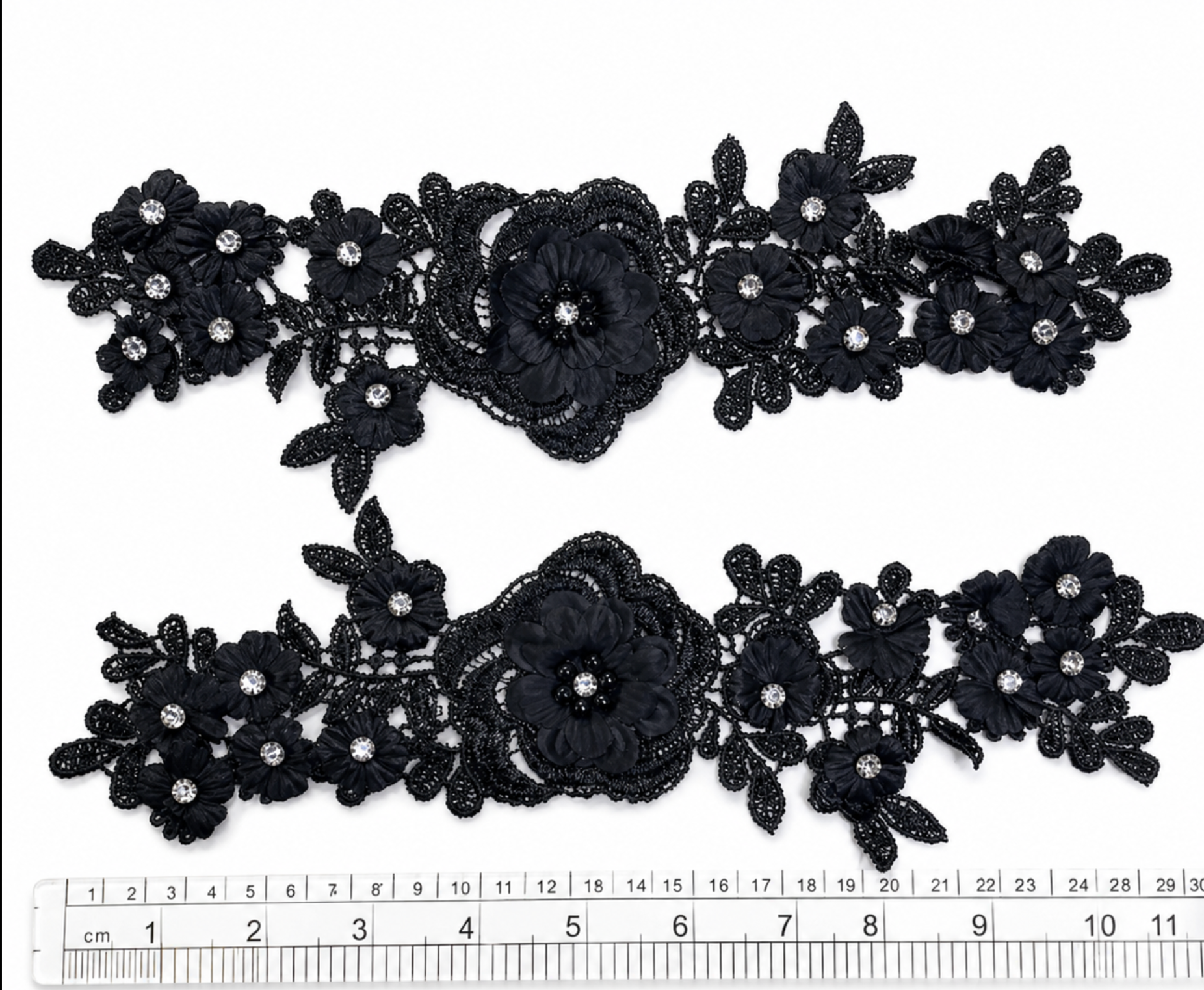 Par Macrame Flores espejo pedreria  negro (X PAR) MCB36