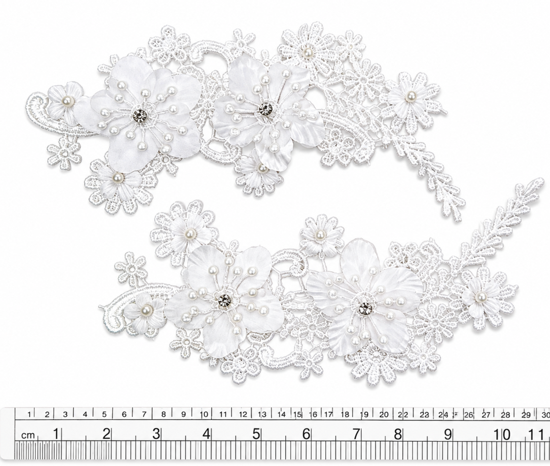 Par Macrame Flores espejo pedreria  blanco (X PAR) MCB34