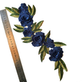 Macrame flores azules hojas verde (X UNIDAD)