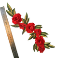 Macrame flores rojas hojas verde (X UNIDAD)