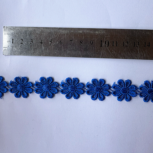 Flor macrame simple Azul rey (X METRO)